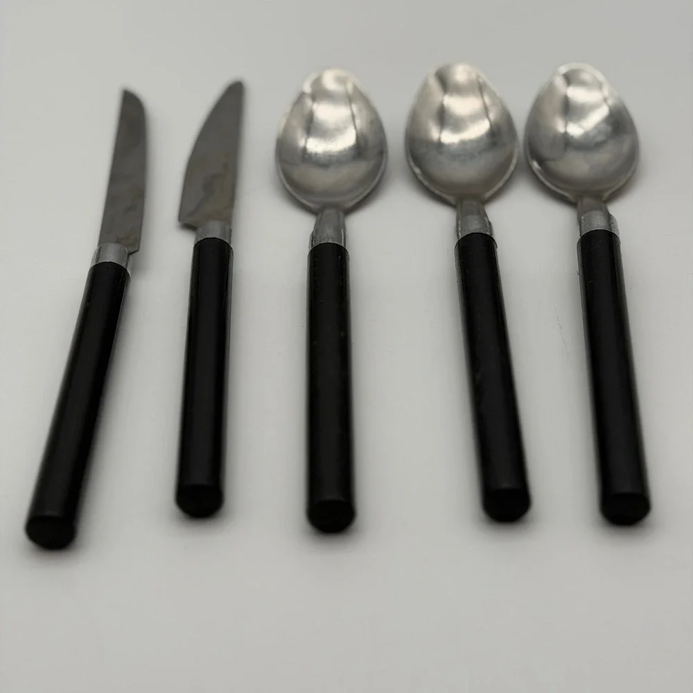 Vintage Style Stainless Steel Flatware 5pc Black Plastic Handles Knives Spoons